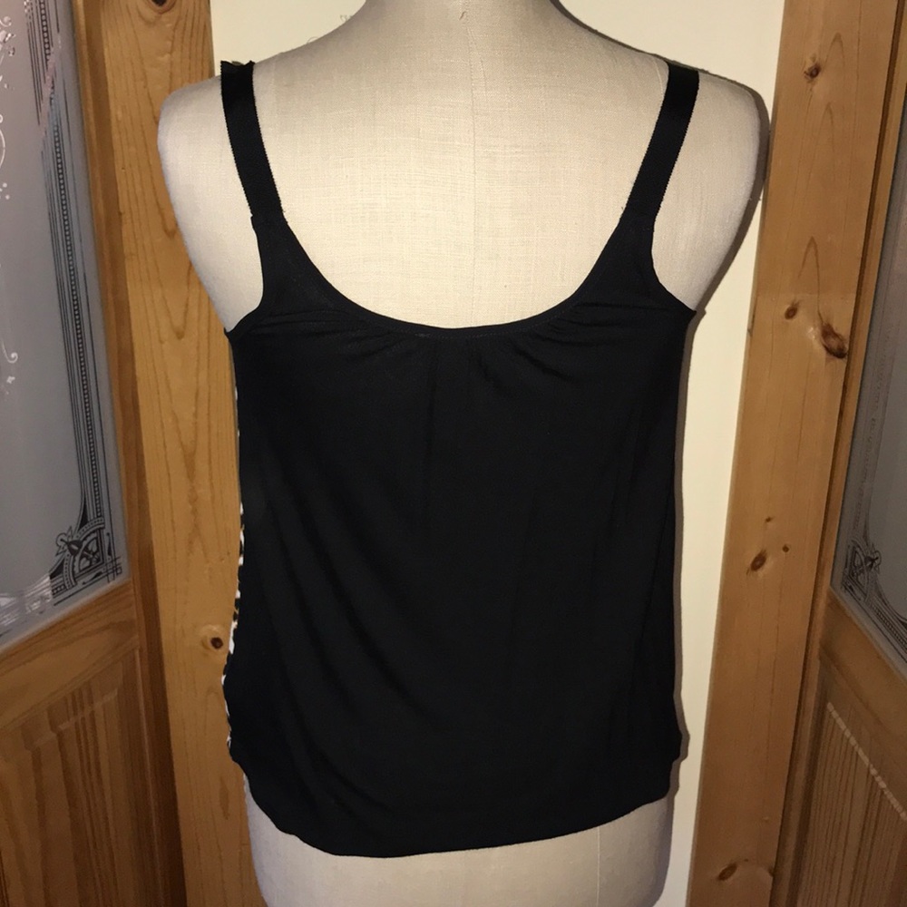 Express Tank Top - Picture 3 of 3